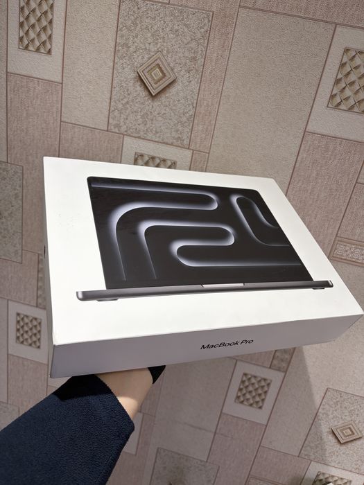 MacBook Pro 14 m4 16/512gb