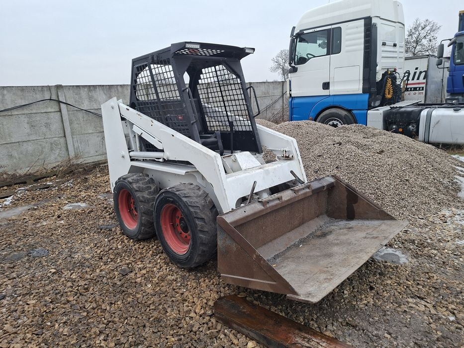 Bobcat 645  silnik kubota