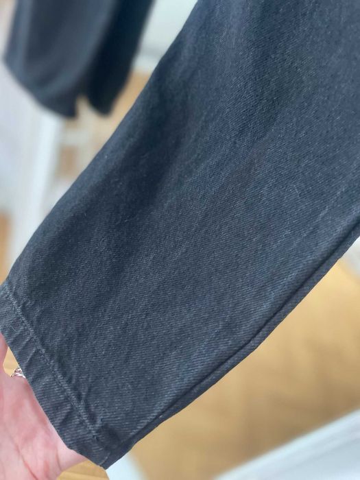 Sinsay spodnie mom jeans czarne szare efekt sprania wysoki stan M 38