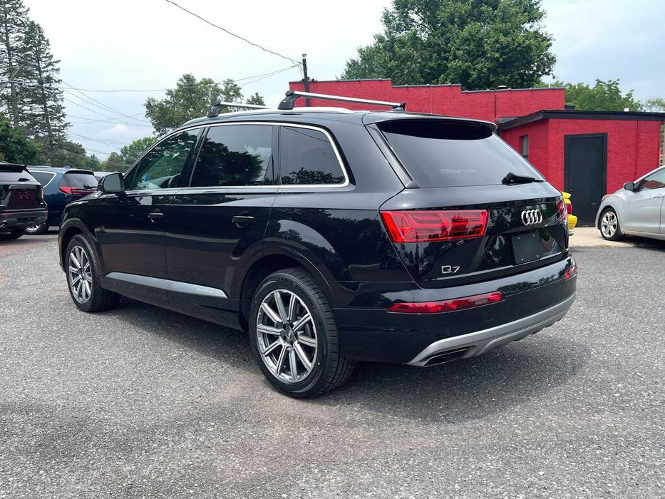 Audi Q7 45 TFSI quattro Premium Plus      2019