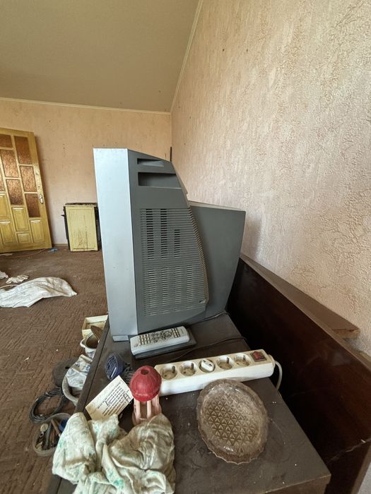 Продам старый телевизор