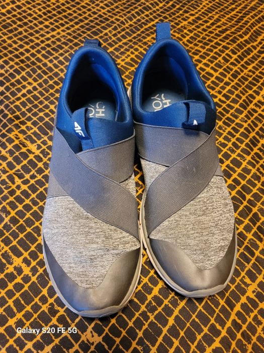 Buty sportowe 4f r. 42