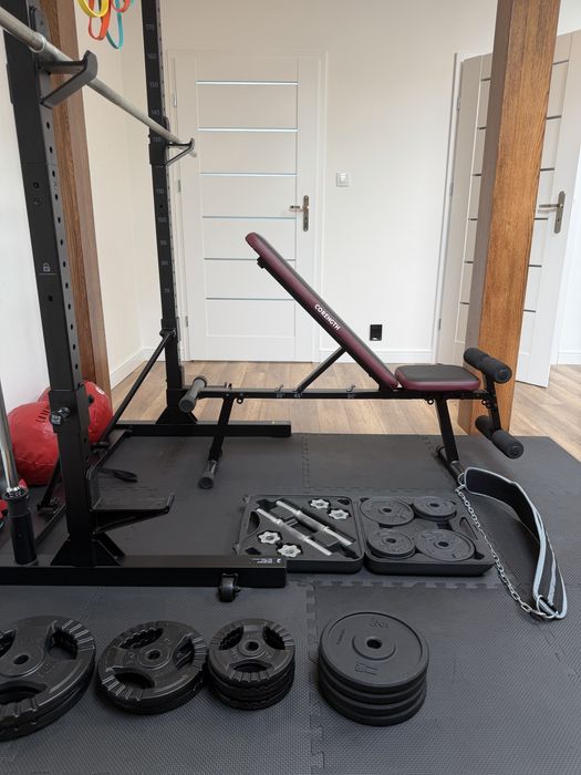 Zestaw Home Gym Corength (Decathlon) – Ławka + Stojak Rack + Obciążenia + Hantle