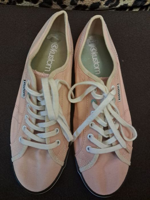 Кросівки жіночі Kustom