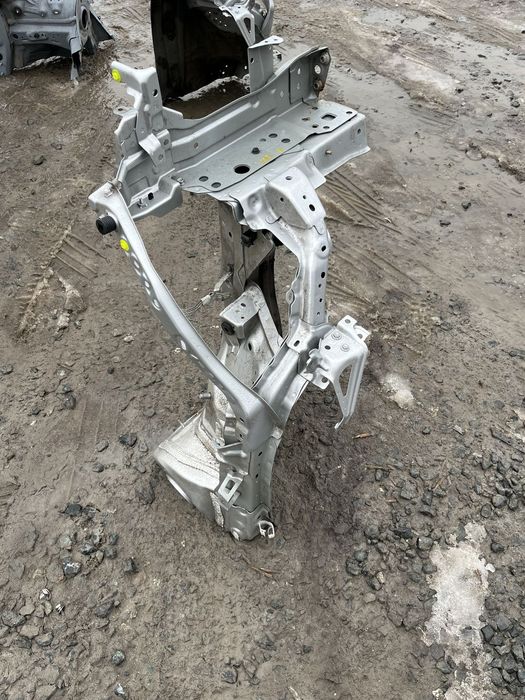 Ćwiartka prawa podłużnica Toyota Corolla E21