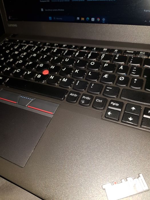 Lenovo thinkpad x270 Intel i5  6 gen 2,4 ghz 8 gb ram 240 ssd win 11