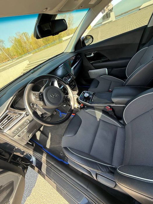Продам  Kia  niro Киа ниро