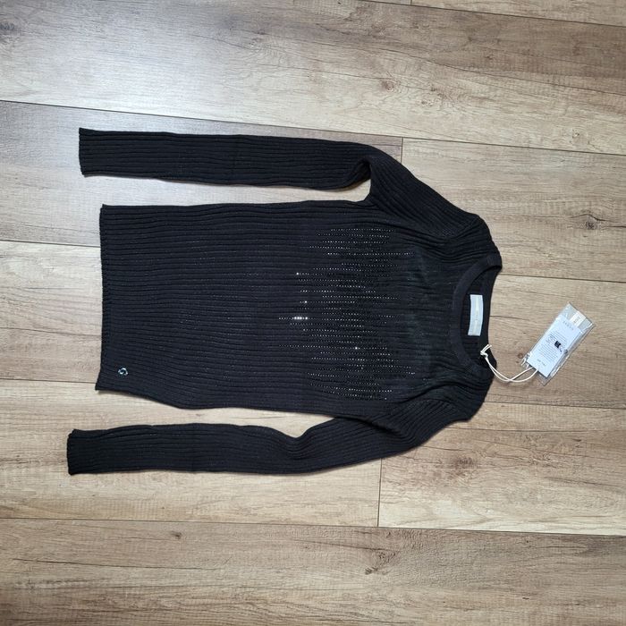 Sweter damski Guess M/L z cyrkoniami