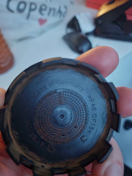 Tampa de jante BMW original.