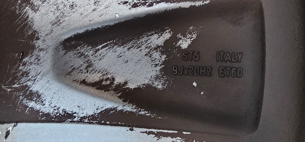 Jantes 20 Q7 touareg cayenne com pneus semi novos