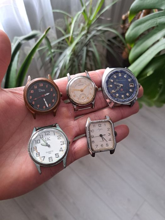 Радянські годинники Командирские Победа Луч СССР Disu IK 764 Quartz