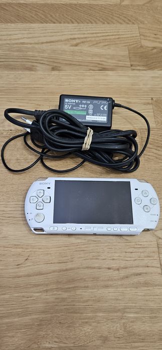 Vendo PSP Slim 3004