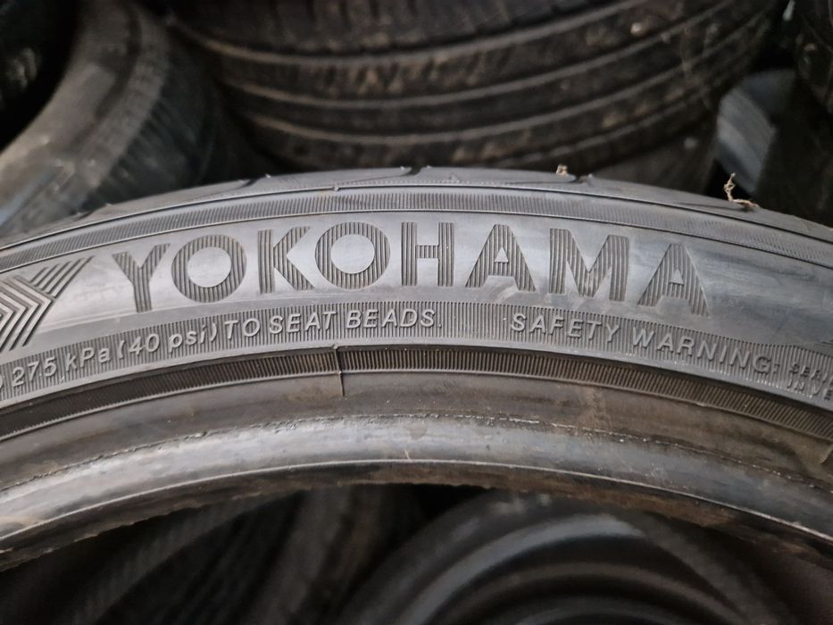 Komplet opon letnich Yokohama 275/35 R20