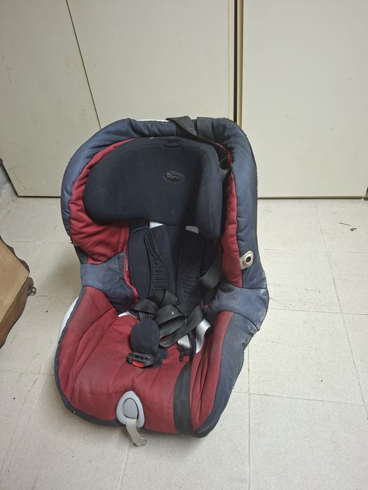 Cadeirinha isofix Romer + assento