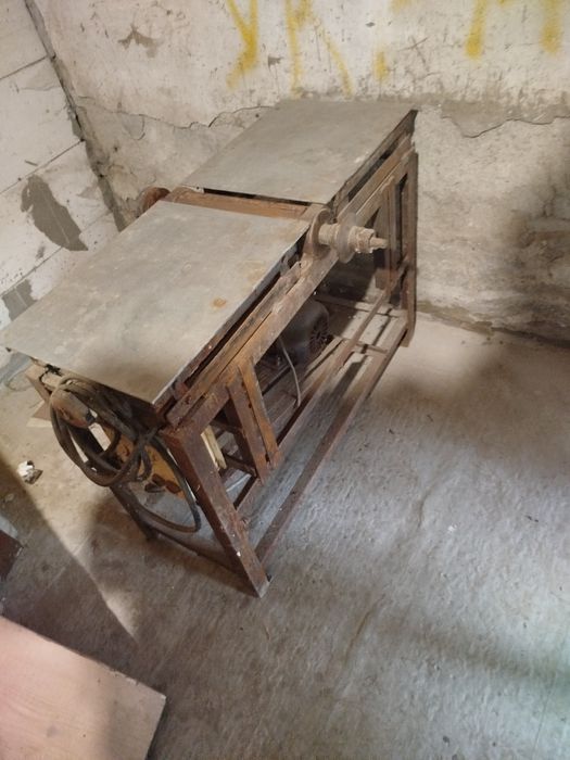 Циркулярна пила з фуганком