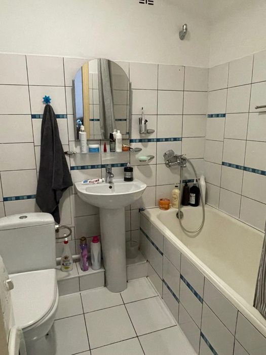 Продаж 1 кім.кварт.  і цокольного приміщення вул.Кульпарківська 69кв.м