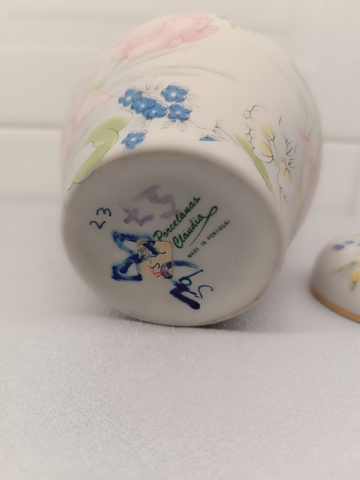 Pote Porcelana. Pintado à Mão. Como Novo
