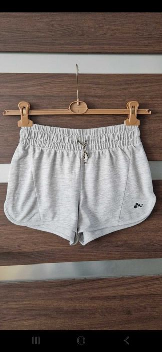 Krótkie spodenki Only Play rozmiar 36