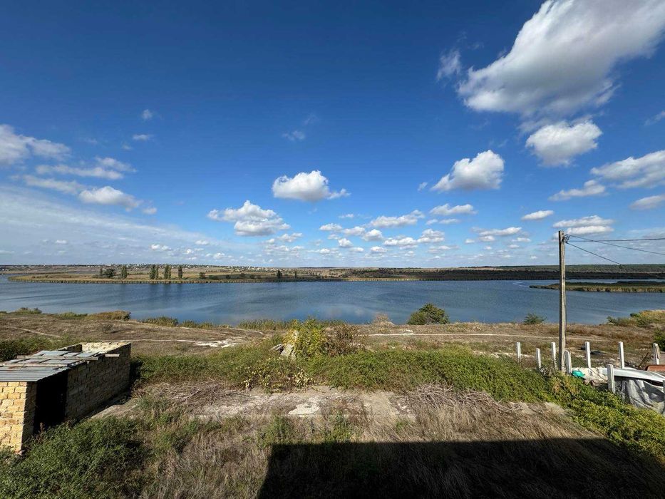 Продаю будинок на першій лінії Інгула в М.Погорілово. ц1