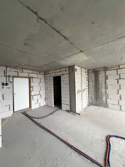 Продам квартиру в новому будинку метро Академмістечко 15 хвилин пішки