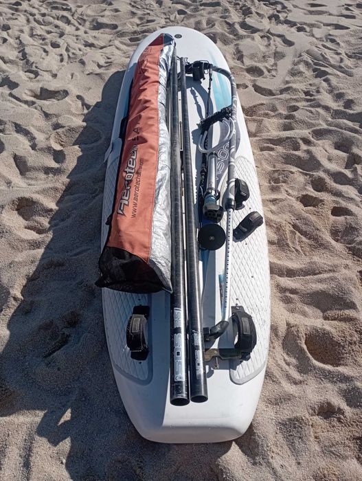 Prancha windsurf Neilpryde RS One 209 L, com patilhão e fin