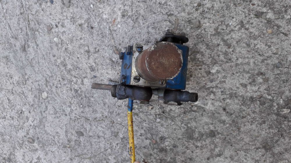 Rozdzielacz hydrauliczny