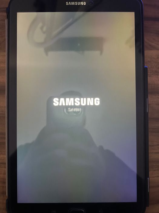 Samsung Tab E em muito bom estado