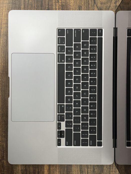 MacBook Pro 16 2019 i9 32gb [Radeon Pro 5500m 8gb]