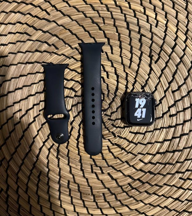 Apple Watch SE (1a geração) - Para Reparação ou Peças