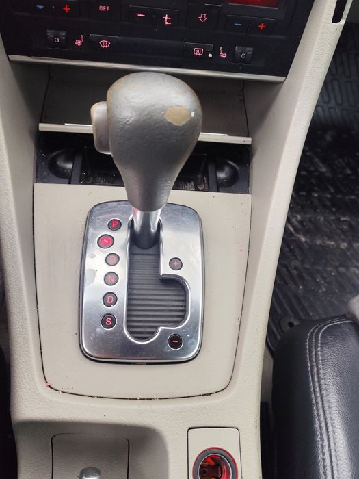 Ауди а 4 б7 2.0 Бензин  Автомат