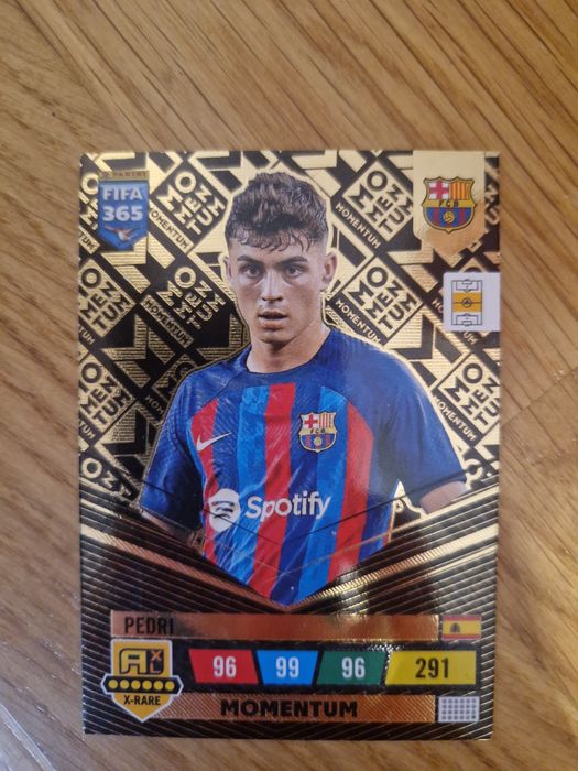 Karta momentum 2023 panini ,,PEDRI,,