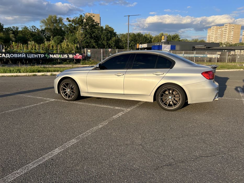 BMW 3 Series 2013 VIN WBA3B5C51DJ598592 фото оголошення 3 з 8