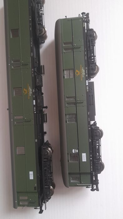 Ж.д модели почтовых. вагонов  фирмы Piko HO  1/87  Roco Deutsche Post