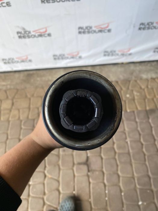 Кардан карданний вал привод привід задньої осі Audi Q5 12-16 2.0 3.0