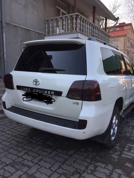 Toyota land cruiser 200