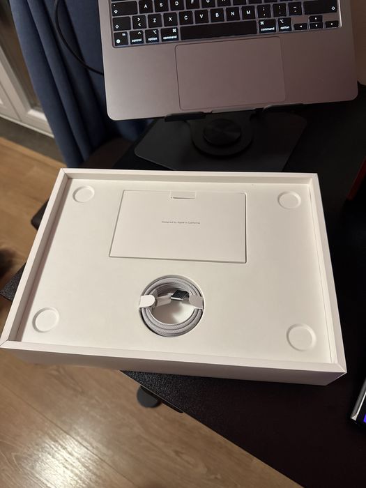 Macbook Air M3 500GB 16GB 13.6”