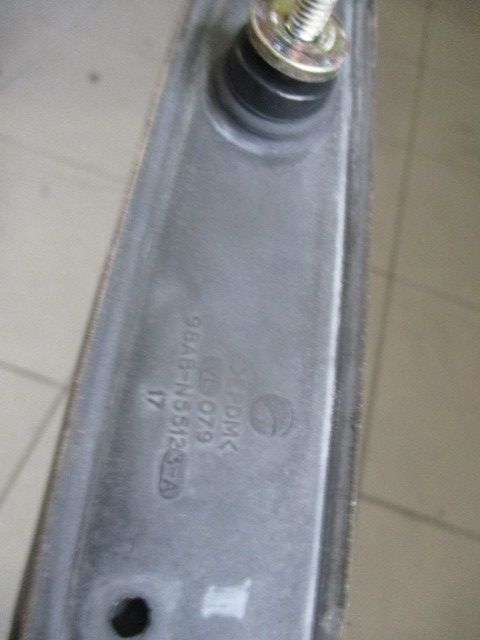 Barra de tejadilho FORD Focus I Sedan (DFW)