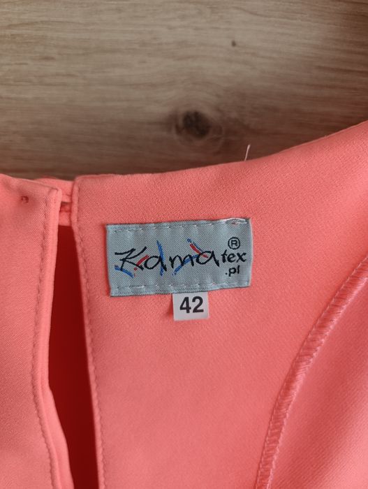 Sprzedam sukienkę trapezowa r.42