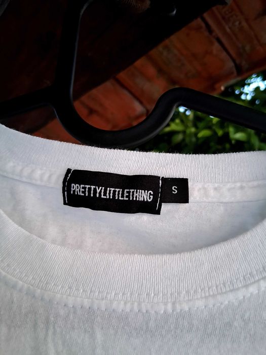 Conjuntos Prettylittlething.