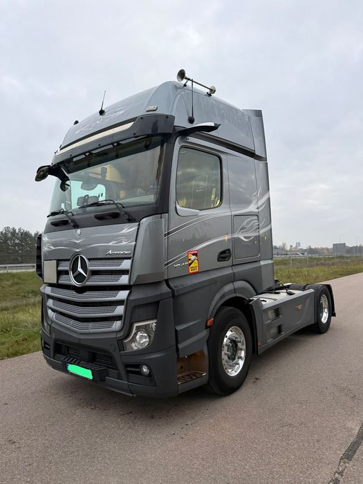 Mercedes-Benz