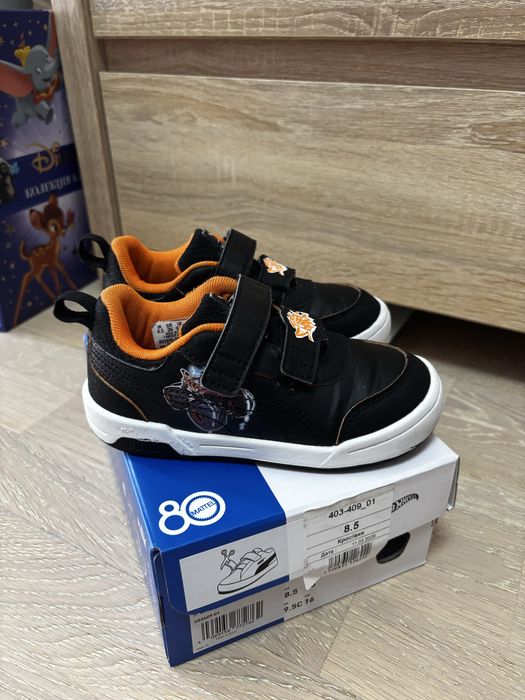 Дитячі кросівки Puma x Hot Wheels, розмір 26