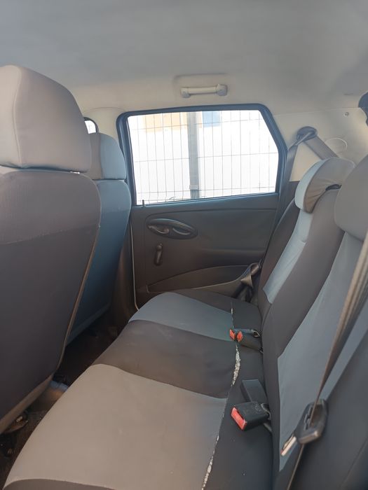 Fiat Punto 1.3 MultiJet 2005 Diesel em bom estado