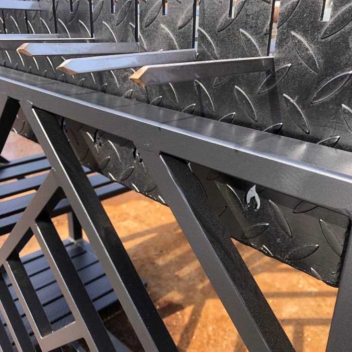 Мангал Лофт стаціонарний Металеві полички для дров та посуду