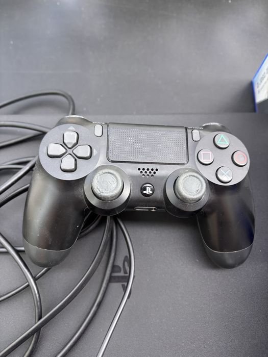 Consola ps4 e comandos originais