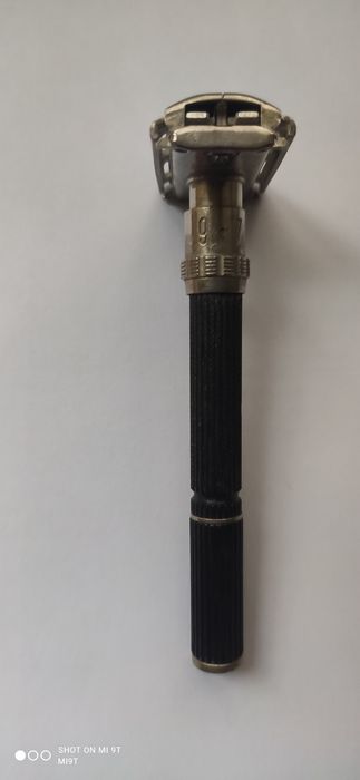 Т образна Gillette