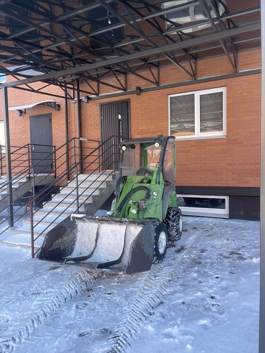 Аренда спецтехники  Avant 630 и 220