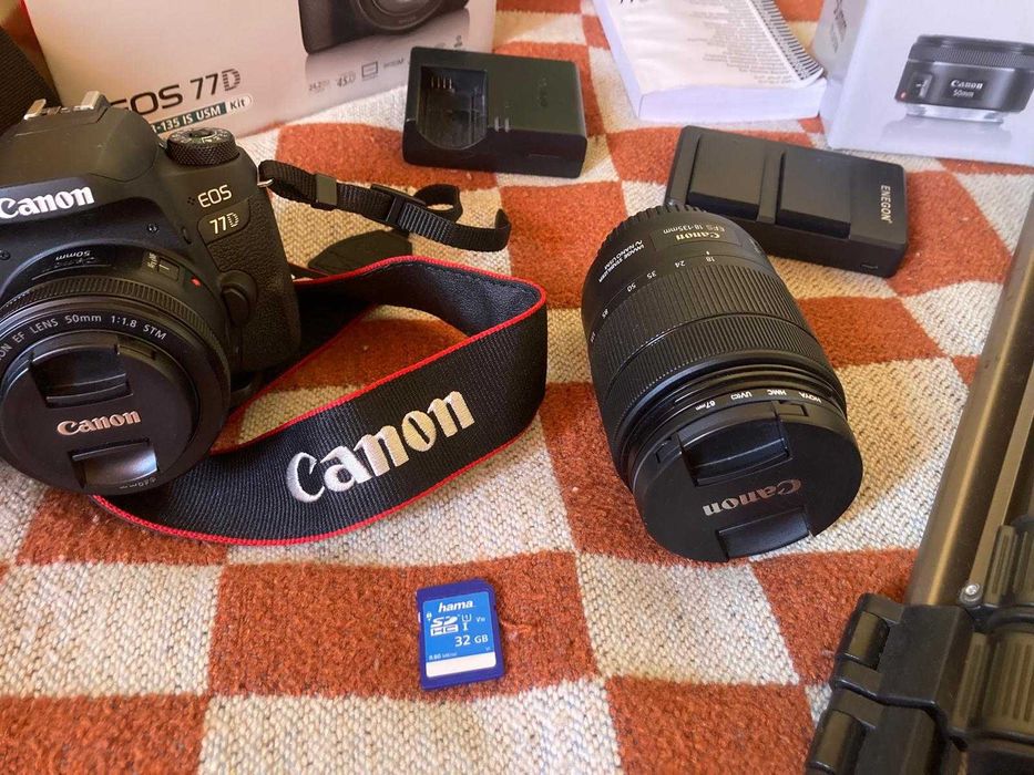 Canon 77D + canon 50mm + canon 18-135mm