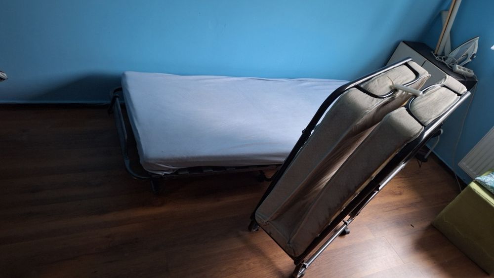 Sprzedam łóżko polowe