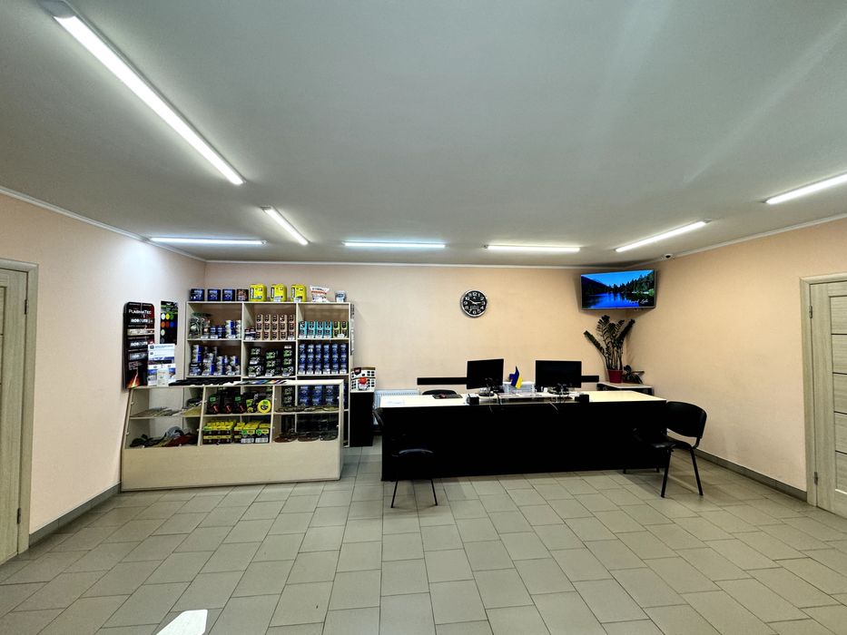 Продаж комерційно-складського комплексу,центр/0,636га/3200кв.м,