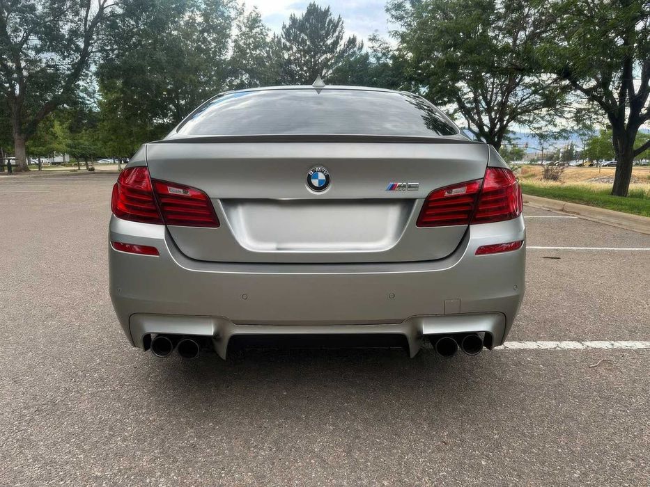 BMW M5      2016